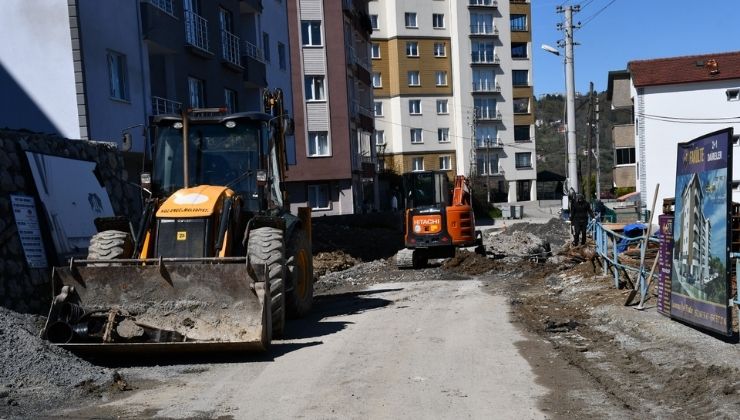 Yağmurlama hattı yenileme çalışmaları Elmatepe’de sürüyor