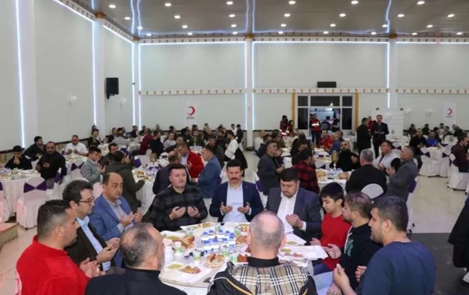 Kdz. Ereğli Kızılay deprem kahramanlarına iftar verdi