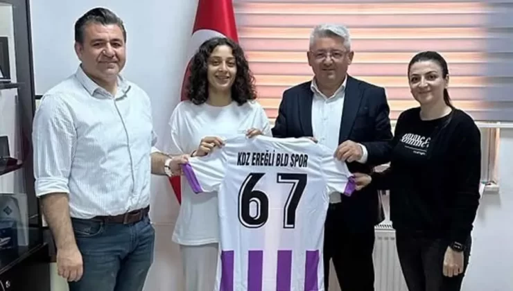 Kadın futbol takımında iç transferde imzalar atıldı