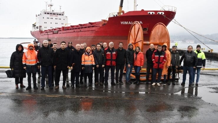 Bozhane limanı’nda deniz kirliliğine acil müdahale