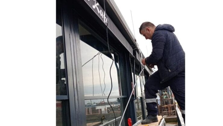 Fırtına felaketinden sonra yeni halk kafe hizmete açıldı