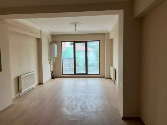 Borcu olan kirasına ulaşamadı… Eve polisle girdi…