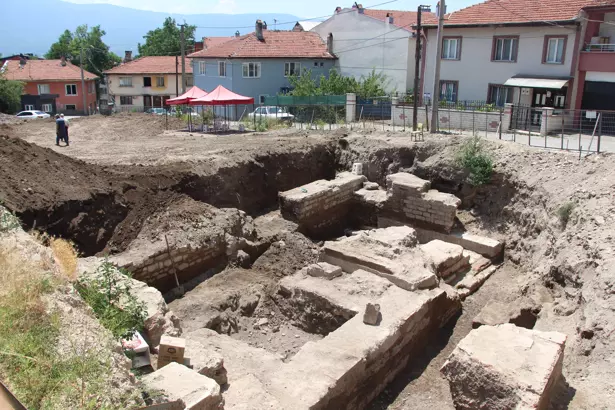 İnşaat temeli için kazıldı hamam bulundu…