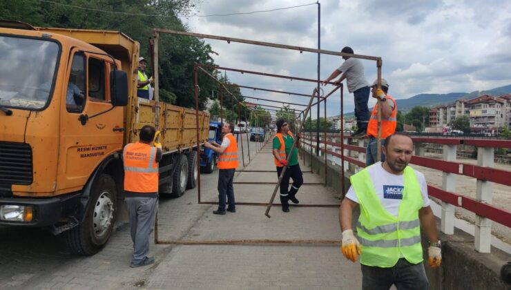 Geleneksel yaz standları kurulmaya başlandı…