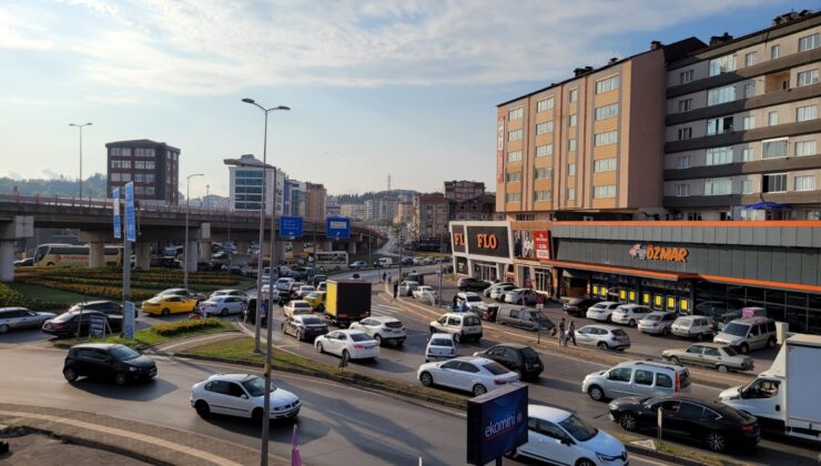 Ereğli’de trafik yoğunluğu vatandaşa zor anlar yaşattı…