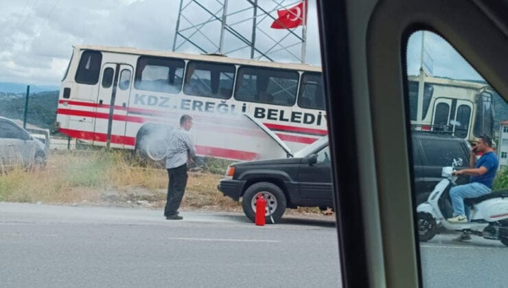 Yanan aracını söndürmeye çalıştı…