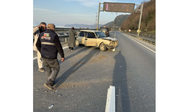 Bariyerlere çarparak durabildi… 2 kişi yaralandı…