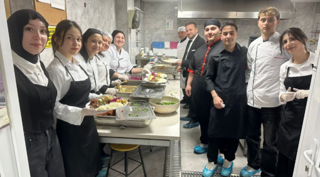 10 bin kişi kapasitelik yemekhane açıldı…