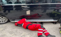 Geri manevra yaptı… Çarptığı yaya yaralandı…