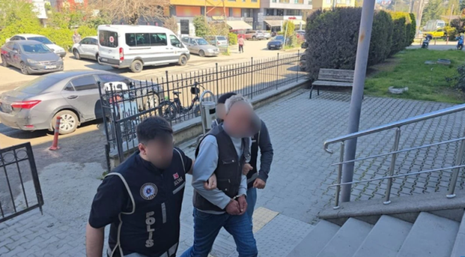 Esnaf ve akaryakıt istasyonlarını hedef almış…