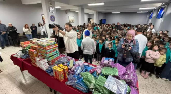 8 bin 50 öğrenciye oyuncak dağıtıldı…