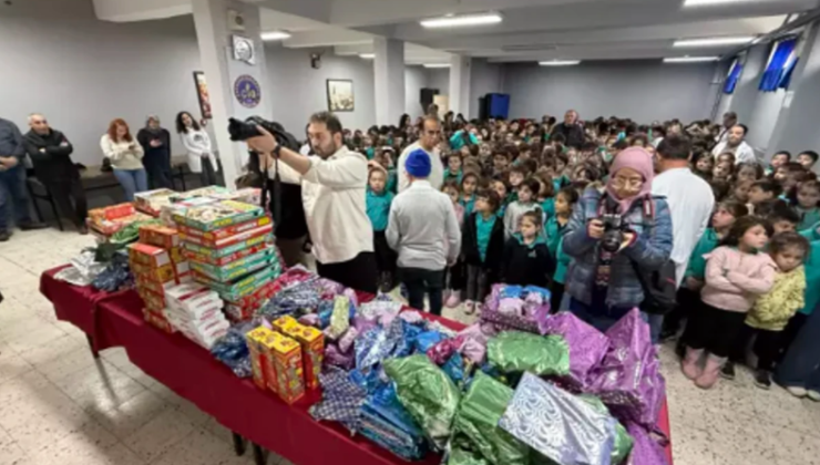 8 bin 50 öğrenciye oyuncak dağıtıldı…