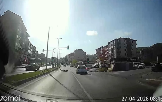 Feci kaza… Sürüklenerek karşı şeride fırladı…