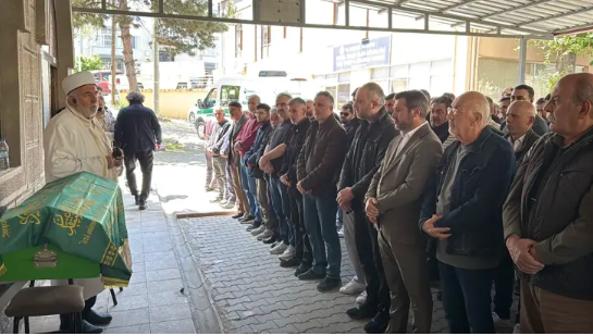Minibüsün çarptığı 3 yaşındaki Aybars, toprağa verildi