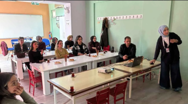Belediye Kreşi velilerine eğitim verildi…