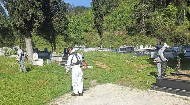 57 mezarlık bayram öncesi temizleniyor…
