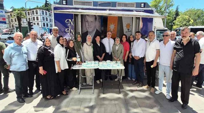 İlçe başkanlığından aşure dağıtımı…