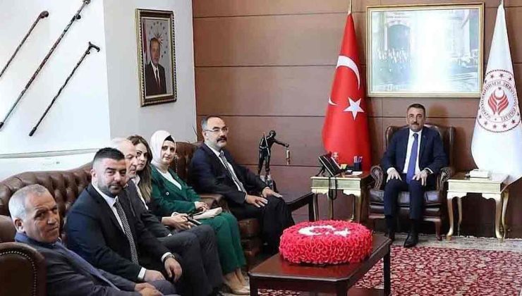 MHP İl Teşkilatı’ndan Hacıbektaşoğlu’na ziyaret…