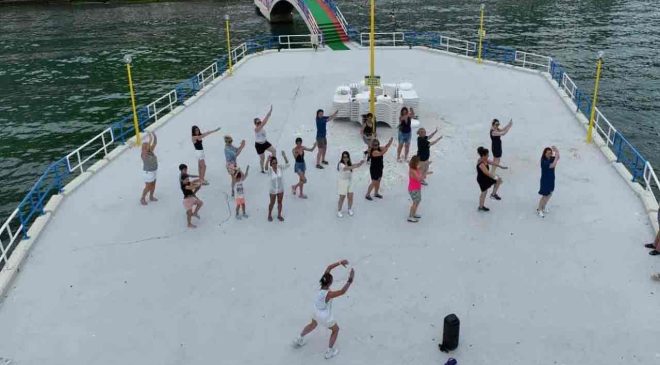 Ereğli Belediyesi BARIŞ Plajı’nda Zumba coşkusu!