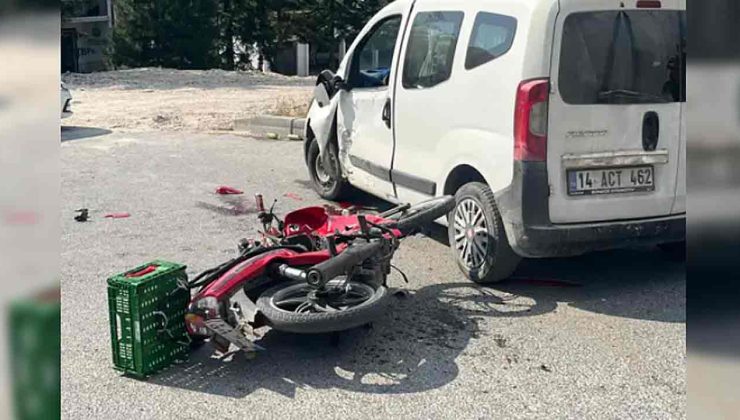 Kamyonet ile motosiklet çarpıştı…Sürücü ağır yaralandı…